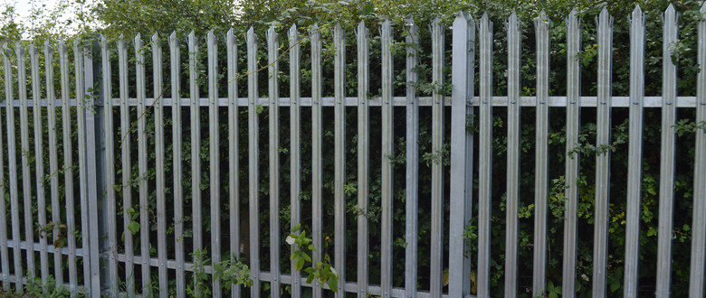 Palisade security fencing 2.4m high