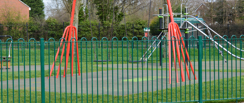 Bow top fencing for playgrounds