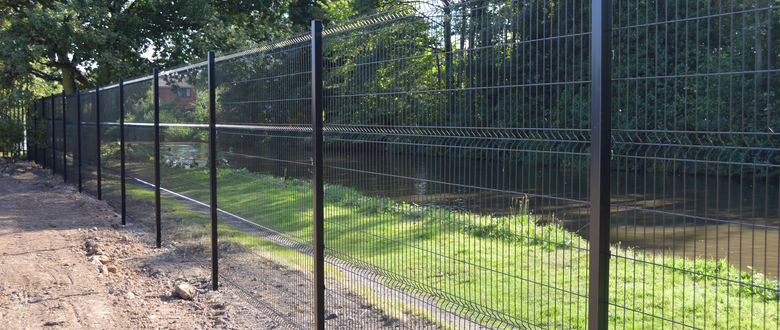 Paramesh 3M wire mesh fence